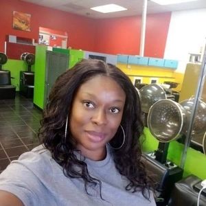 Meet your Posher, Leeann